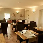 Le Quatorze Hotel
