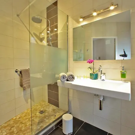 Le Quatorze Hotell
