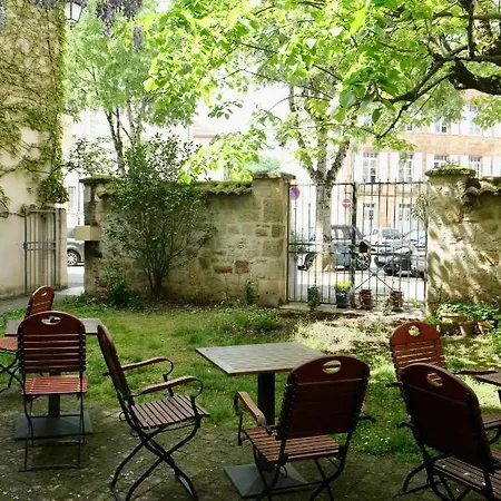Le Quatorze Hotell 3*