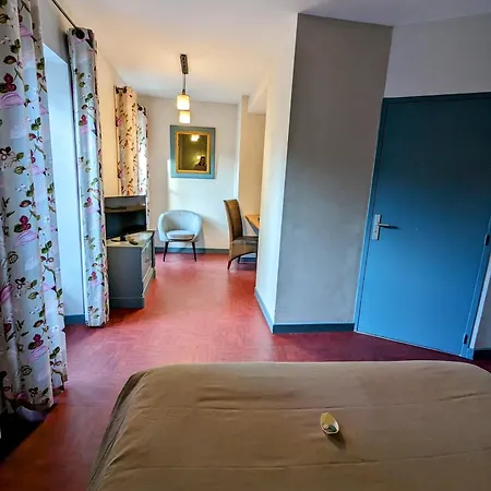 Hotell Le Quatorze Figeac