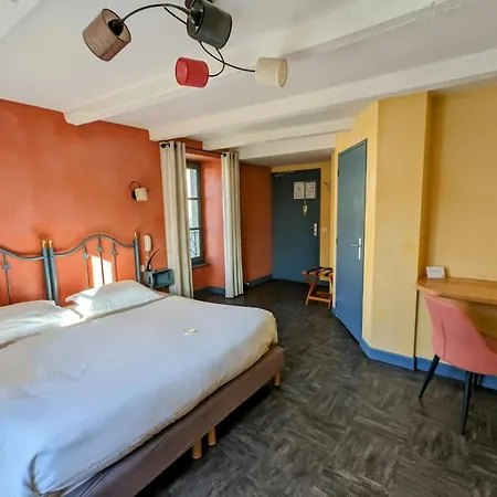 Le Quatorze Hotell 3*