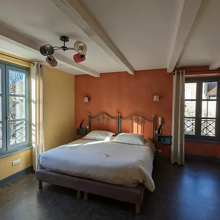 Le Quatorze Hotell