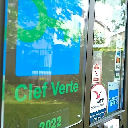 Le Quatorze
