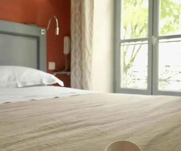 オテル ル キャトルズ フィジャック