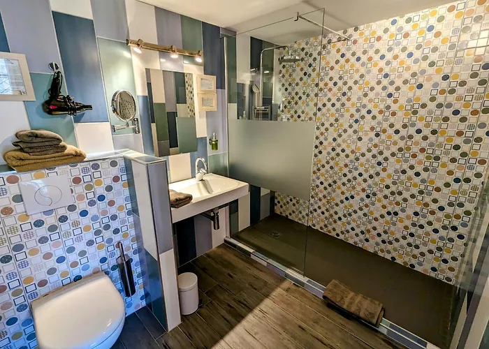 オテル ル キャトルズ 3* フィジャック