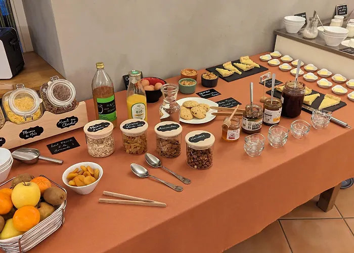 オテル ル キャトルズ 3*