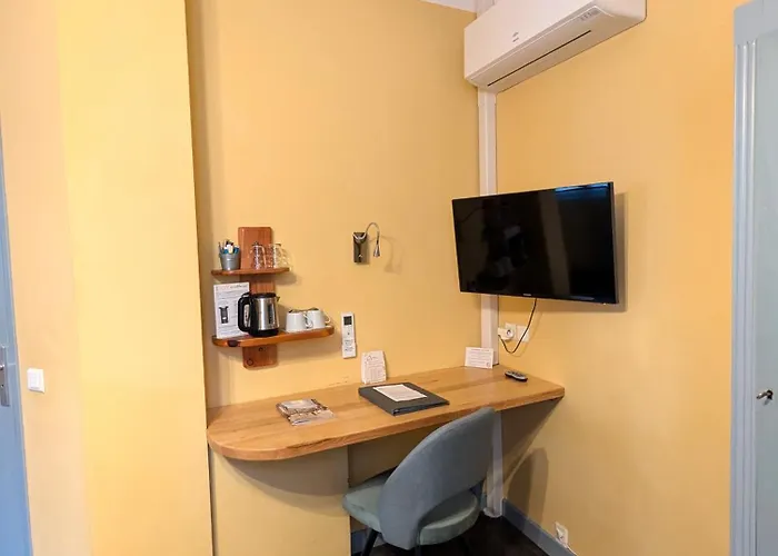 オテル ル キャトルズ フィジャック