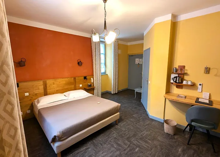 オテル ル キャトルズ ホテル 3*