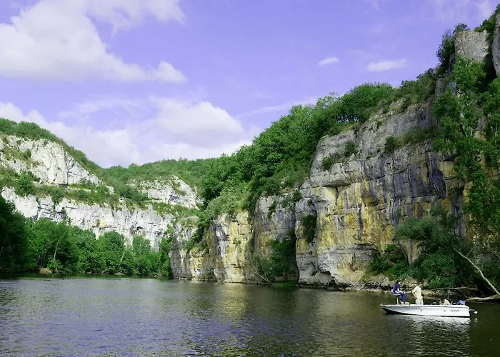 ホテル オテル ル キャトルズ